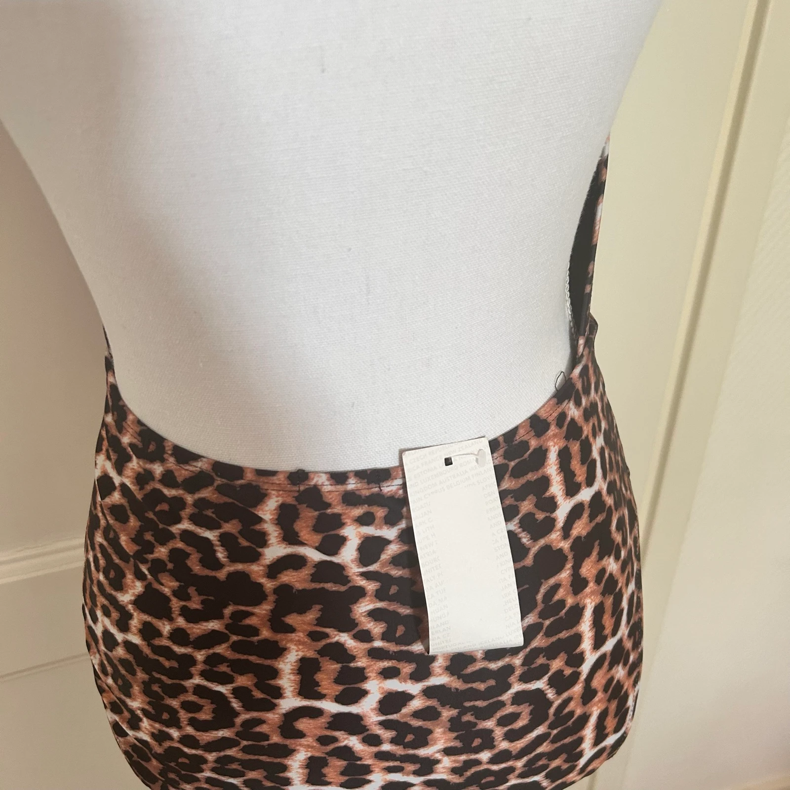 Nuevo traje de baño de leopardo de Boohoo – talla 36 (EU) / UK 10 – photo 7